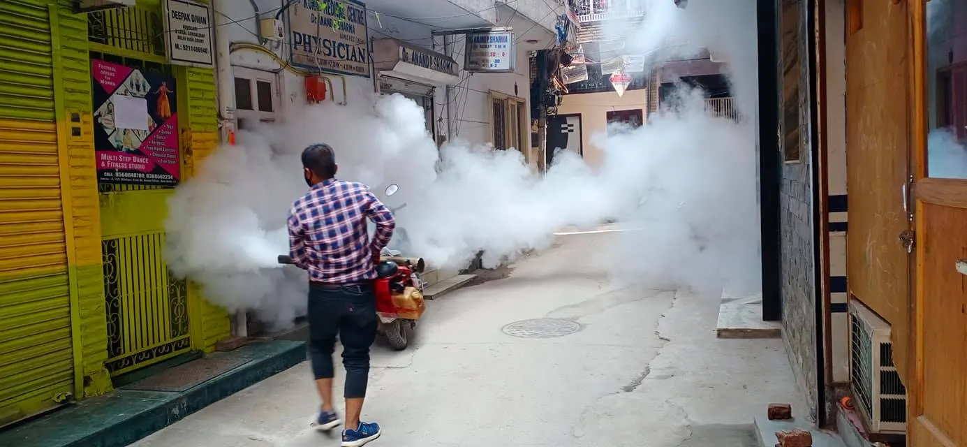 किलोकरी आटा चक्की, हिल क्वीन स्कूल व DTL कॉलोनी में एंटी मलेरिया फॉगिंग — तस्वीर 10 में से 14