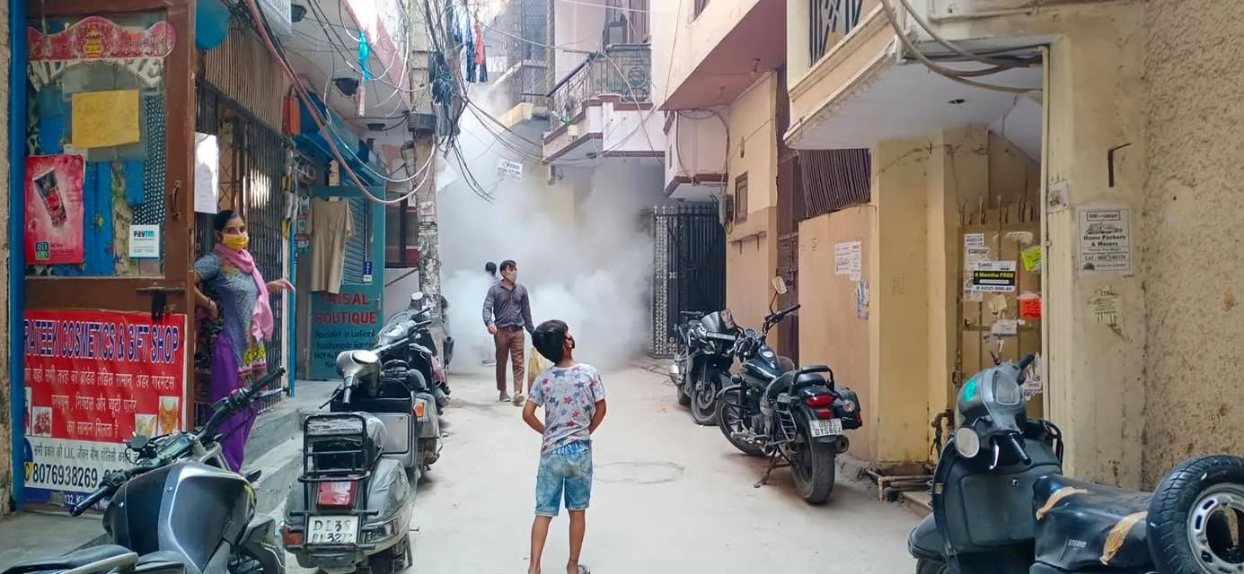 किलोकरी आटा चक्की, हिल क्वीन स्कूल व DTL कॉलोनी में एंटी मलेरिया फॉगिंग — तस्वीर 11 में से 14