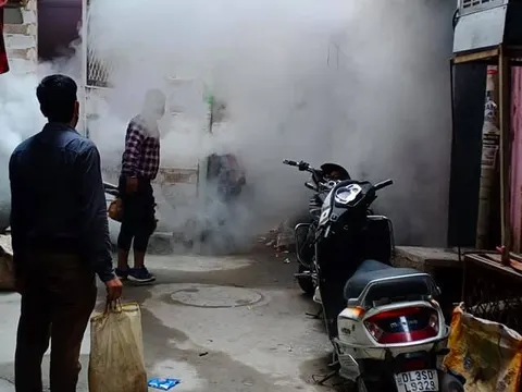 किलोकरी आटा चक्की, हिल क्वीन स्कूल व DTL कॉलोनी में एंटी मलेरिया फॉगिंग — 12