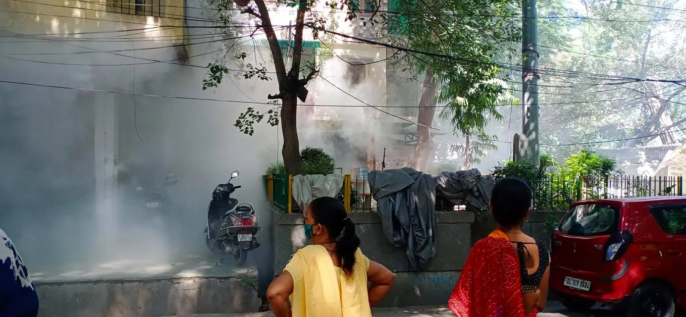 सराय काले खां के DDA फ्लैट में एंटी मलेरिया फॉगिंग — तस्वीर 4 में से 11