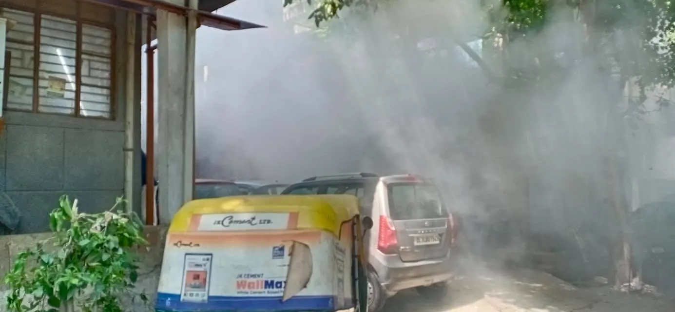 सराय काले खां के DDA फ्लैट में एंटी मलेरिया फॉगिंग — तस्वीर 6 में से 11