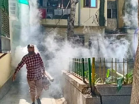 सराय काले खां के DDA फ्लैट में एंटी मलेरिया फॉगिंग — 9