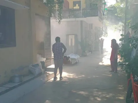 सराय काले खां के DDA फ्लैट में एंटी मलेरिया फॉगिंग — 10