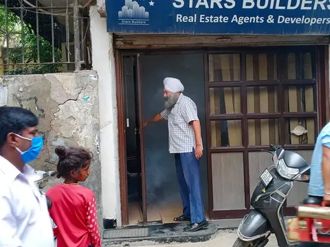 शालीमार पंजाबी कॉलोनी में एंटी मलेरिया फॉगिंग — 3