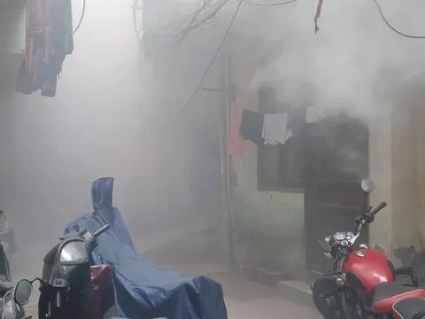 शालीमार पंजाबी कॉलोनी में एंटी मलेरिया फॉगिंग — 5
