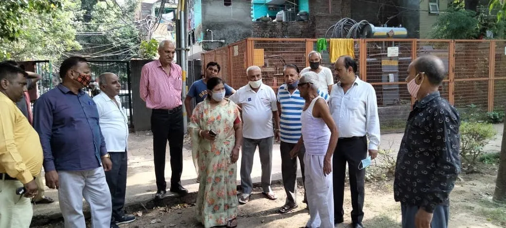 सनलाइट कॉलोनी नं 2 के गोवर्धन पार्क व कोली कैम्प में दौरा — तस्वीर 3 में से 10