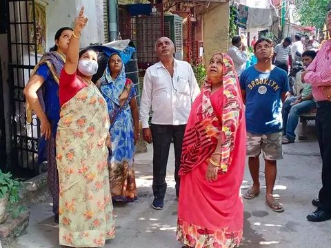 सनलाइट कॉलोनी नं 2 के गोवर्धन पार्क व कोली कैम्प में दौरा — 9