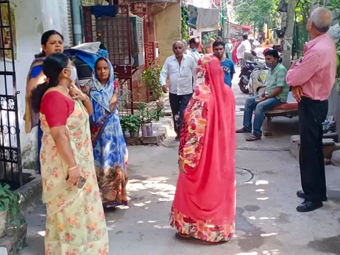 सनलाइट कॉलोनी नं 2 के गोवर्धन पार्क व कोली कैम्प में दौरा — 10