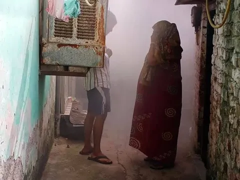 सिद्धार्थ एनक्लेव व शालीमार सिनेमा के पीछे एंटी मलेरिया फॉगिंग — 3