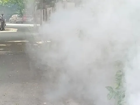 सिद्धार्थ एनक्लेव व शालीमार सिनेमा के पीछे एंटी मलेरिया फॉगिंग — 6