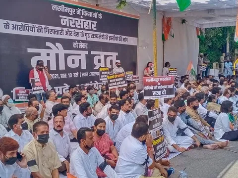 लखीमपुर किसान हत्याकांड के विरोध में मौन सत्याग्रह — 2