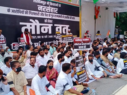 लखीमपुर किसान हत्याकांड के विरोध में मौन सत्याग्रह — 3