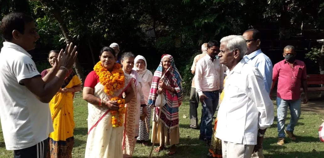सनलाईट कॉलोनी 2 के स्टोर वाले पार्क में दीवार निर्माण का उद्घाटन — तस्वीर 5 में से 8