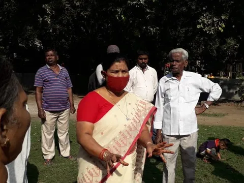 सनलाईट कॉलोनी 2 के स्टोर वाले पार्क में दीवार निर्माण का उद्घाटन — 7