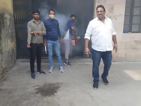 सराय काले खां व खेड़ादेवी मंदिर क्षेत्र में एंटी मलेरिया फॉगिंग