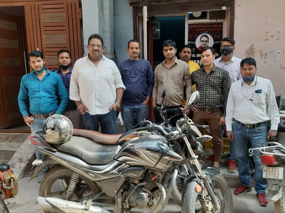 सराय काले खां व खेड़ादेवी मंदिर क्षेत्र में एंटी मलेरिया फॉगिंग — तस्वीर 2 में से 15