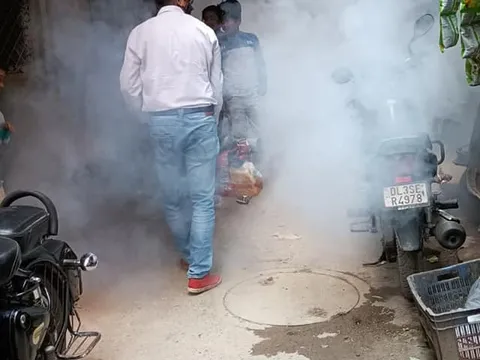 सराय काले खां व खेड़ादेवी मंदिर क्षेत्र में एंटी मलेरिया फॉगिंग — 7