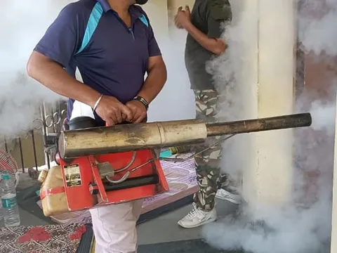 सराय काले खां व खेड़ादेवी मंदिर क्षेत्र में एंटी मलेरिया फॉगिंग — 9