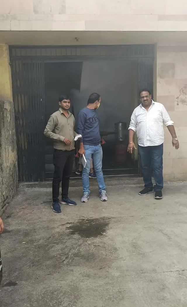 सराय काले खां व खेड़ादेवी मंदिर क्षेत्र में एंटी मलेरिया फॉगिंग — तस्वीर 10 में से 15