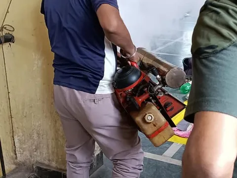 सराय काले खां व खेड़ादेवी मंदिर क्षेत्र में एंटी मलेरिया फॉगिंग — 12