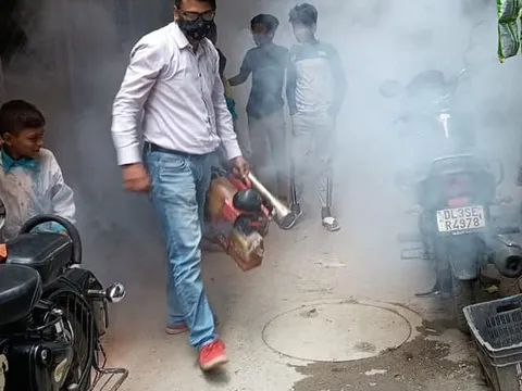 सराय काले खां व खेड़ादेवी मंदिर क्षेत्र में एंटी मलेरिया फॉगिंग — 13