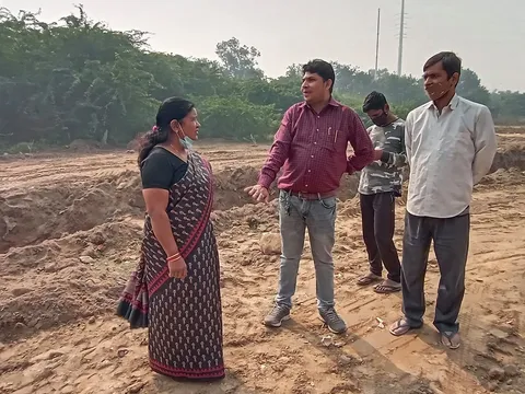 छठ पर्व हेतु लाइट व्यवस्था के लिए स्थल निरीक्षण