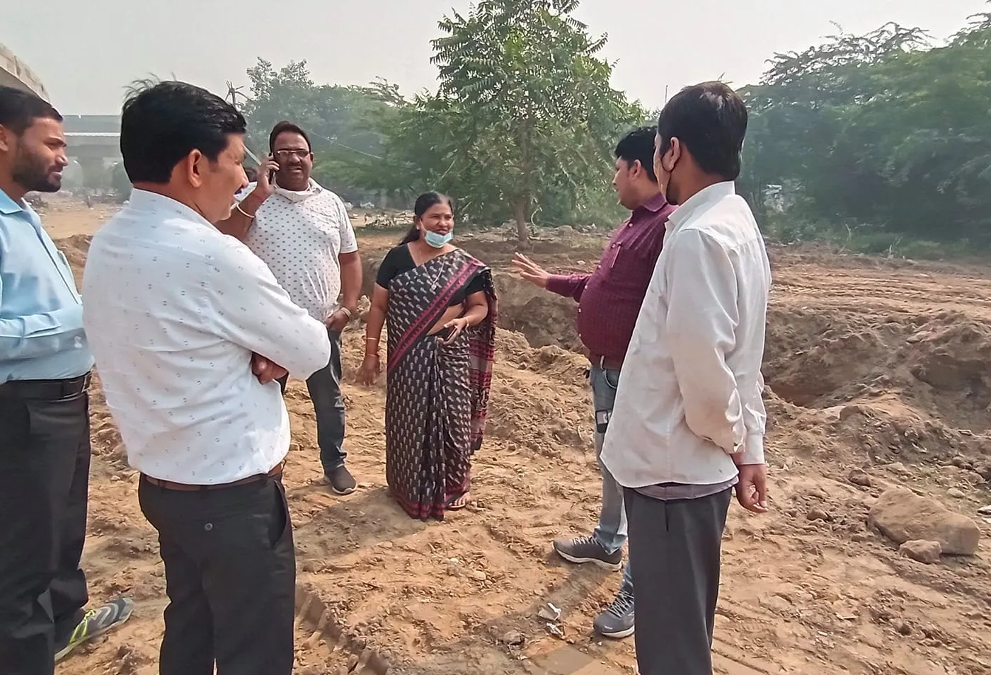 छठ पर्व हेतु लाइट व्यवस्था के लिए स्थल निरीक्षण — तस्वीर 2 में से 16