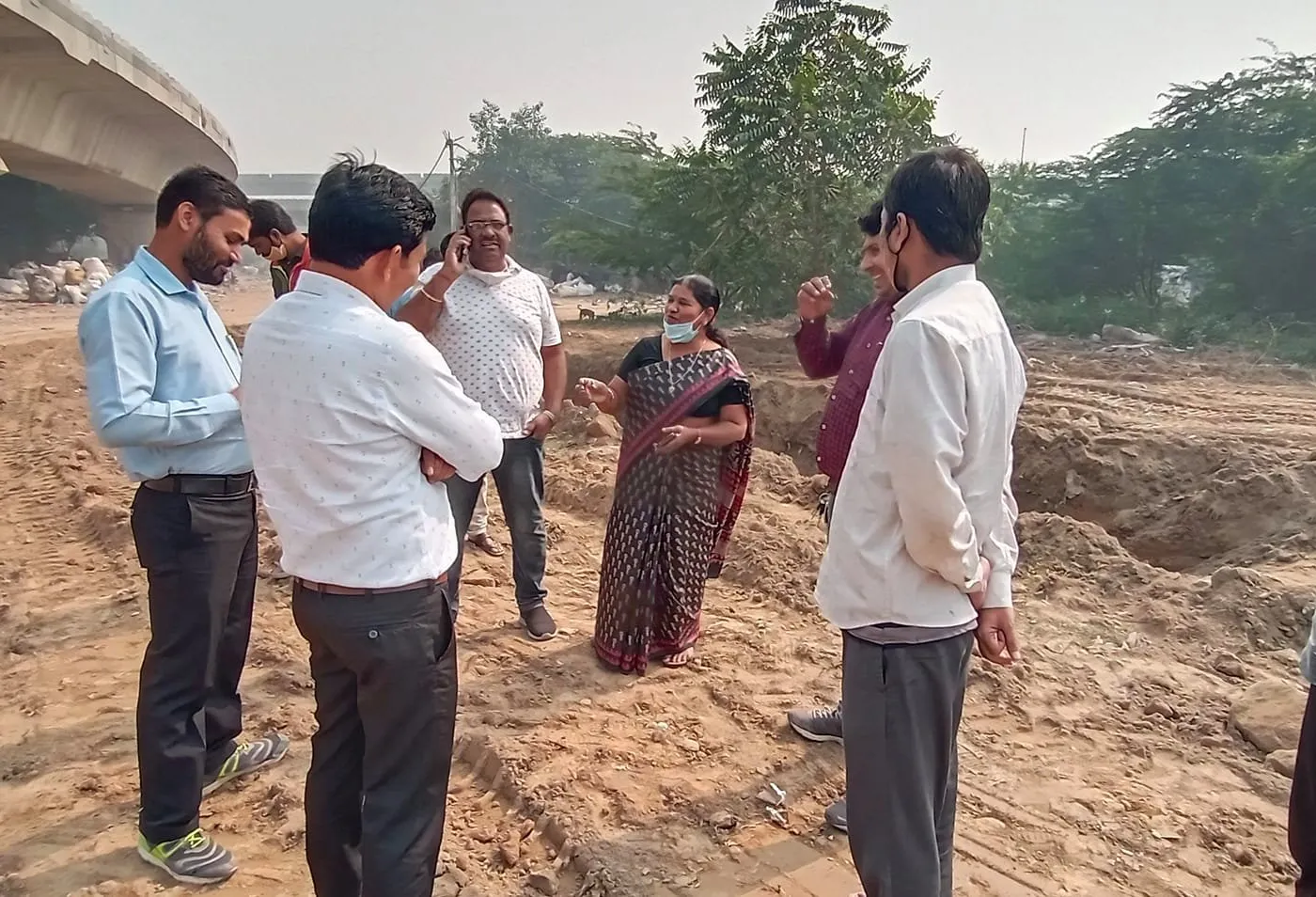 छठ पर्व हेतु लाइट व्यवस्था के लिए स्थल निरीक्षण — तस्वीर 3 में से 16