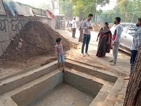 छठ पर्व हेतु लाइट व्यवस्था के लिए स्थल निरीक्षण — 12