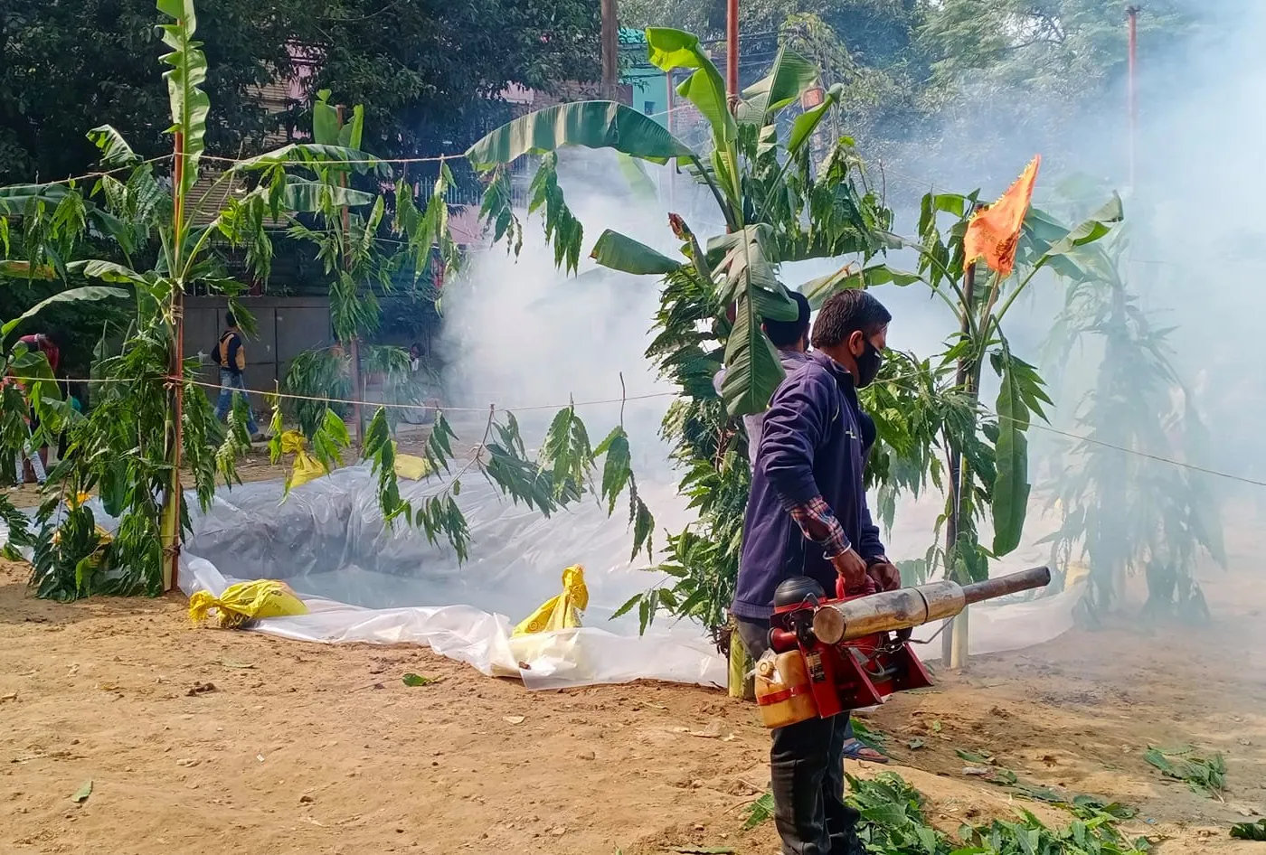 वार्ड के घाटों पर एंटी मलेरिया फॉगिंग — तस्वीर 6 में से 19