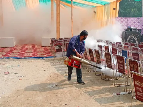 वार्ड के घाटों पर एंटी मलेरिया फॉगिंग — 11