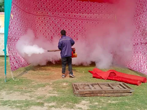 वार्ड के घाटों पर एंटी मलेरिया फॉगिंग — 17