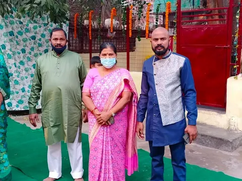वार्ड के घाटों पर छठ पर्व की धूमधाम से पूजा