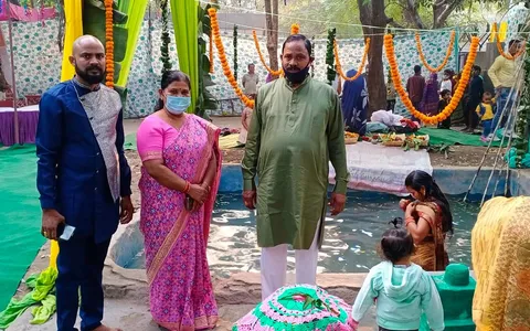 वार्ड के घाटों पर छठ पर्व की धूमधाम से पूजा