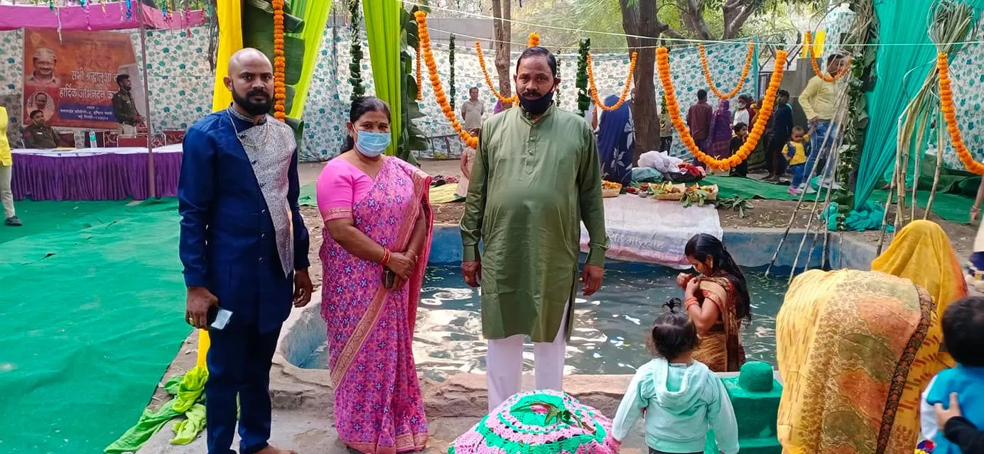 वार्ड के घाटों पर छठ पर्व की धूमधाम से पूजा — तस्वीर 2 में से 24