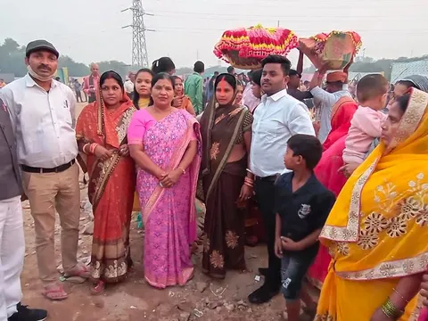 वार्ड के घाटों पर छठ पर्व की धूमधाम से पूजा — 15