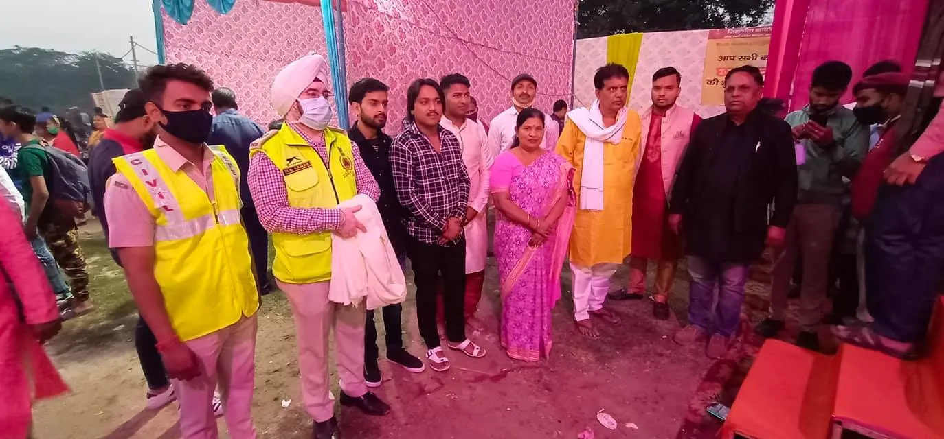 वार्ड के घाटों पर छठ पर्व की धूमधाम से पूजा — तस्वीर 18 में से 24