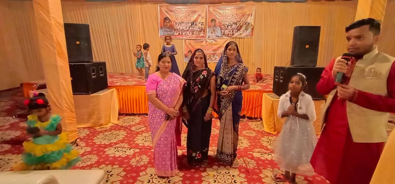 वार्ड के घाटों पर छठ पर्व की धूमधाम से पूजा — तस्वीर 20 में से 24