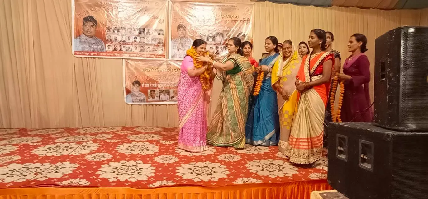 वार्ड के घाटों पर छठ पर्व की धूमधाम से पूजा — तस्वीर 22 में से 24