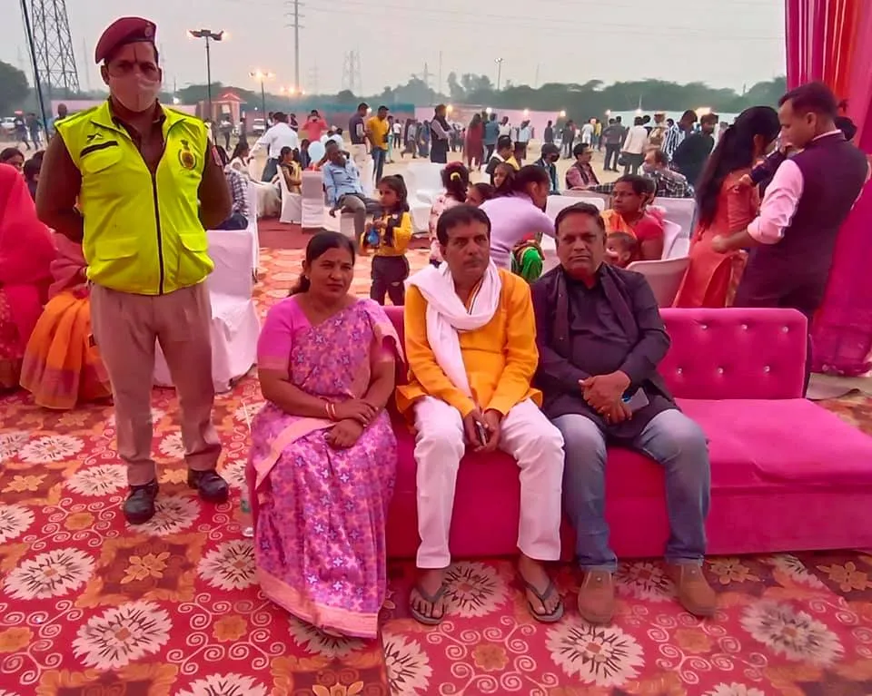वार्ड के घाटों पर छठ पर्व की धूमधाम से पूजा — तस्वीर 24 में से 24
