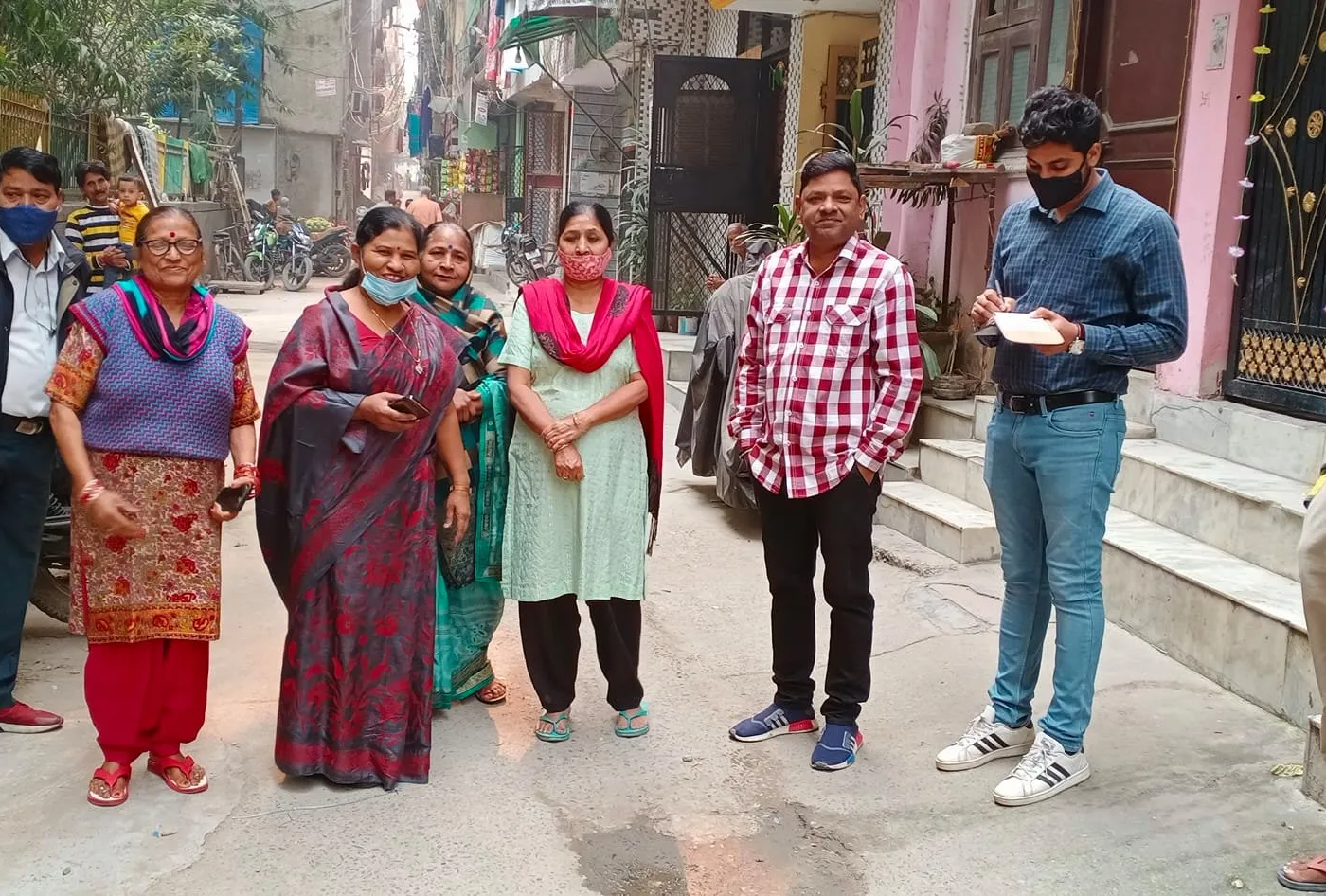मद्रासी कॉलोनी, सनलाइट कॉलोनी नं 1 की गलियों का निरीक्षण — तस्वीर 1 में से 8