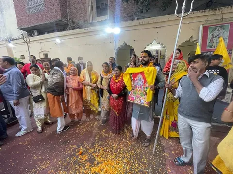 अंगूरी मंदिर, किलोकरी से कार्तिक नाहन शोभा यात्रा — 3