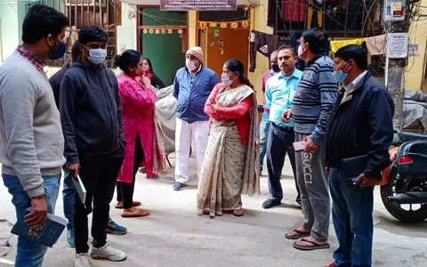 सनलाइट कॉलोनी नं 2 की बगीची का निरीक्षण