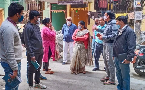 सनलाइट कॉलोनी नं 2 की बगीची का निरीक्षण