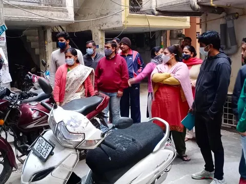 सनलाइट कॉलोनी नं 2 की बगीची का निरीक्षण — 7