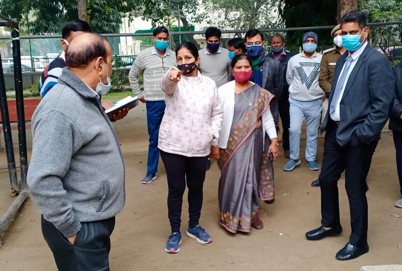 सिद्धार्थ एक्सटेंशन पॉकेट C के विभिन्न पार्कों का निरीक्षण — तस्वीर 3 में से 25