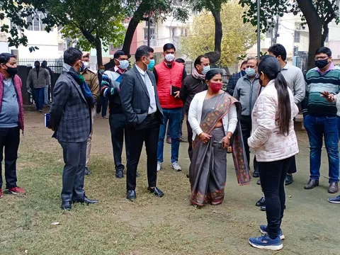 सिद्धार्थ एक्सटेंशन पॉकेट C के विभिन्न पार्कों का निरीक्षण — 8