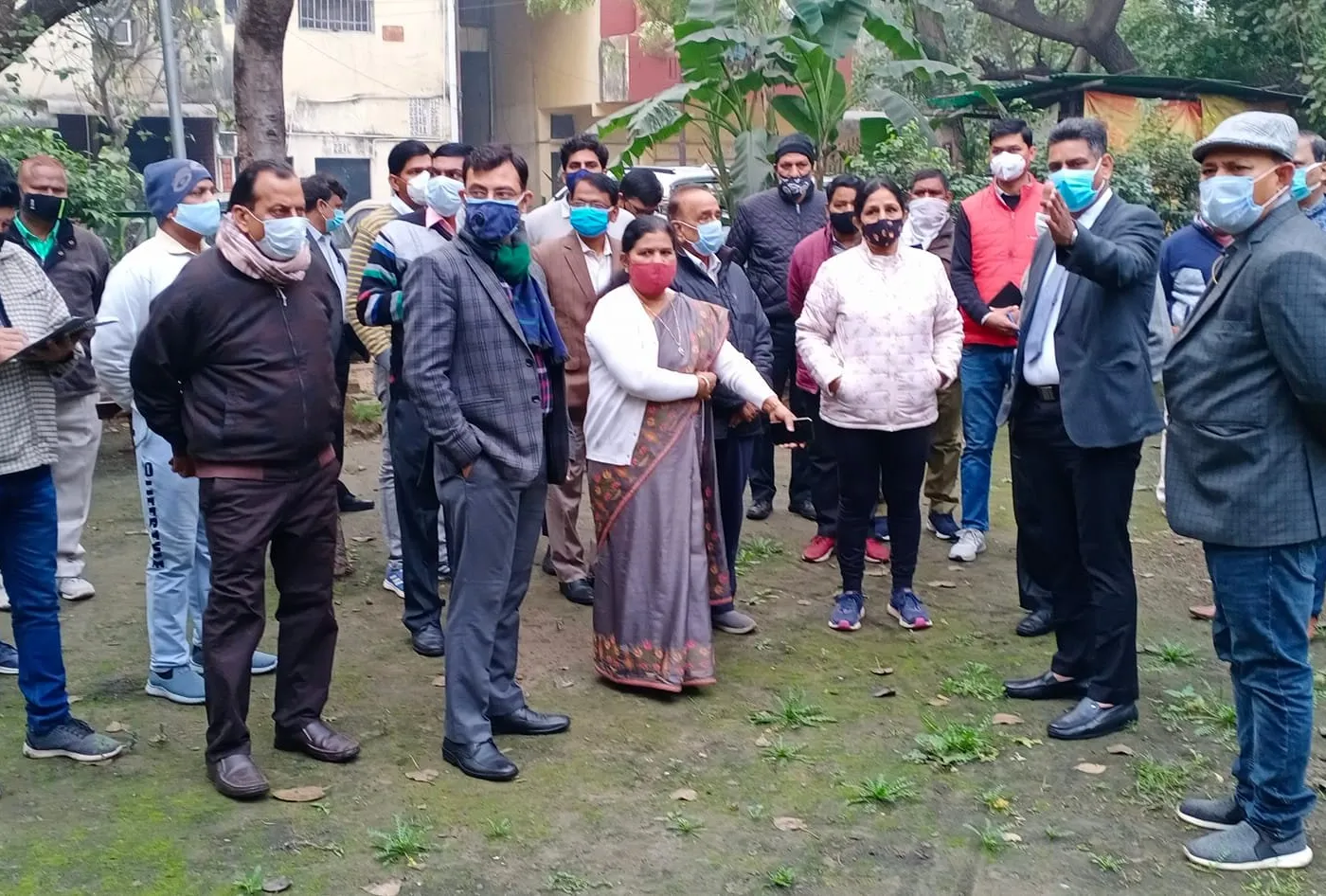 सिद्धार्थ एक्सटेंशन पॉकेट C के विभिन्न पार्कों का निरीक्षण — तस्वीर 12 में से 25