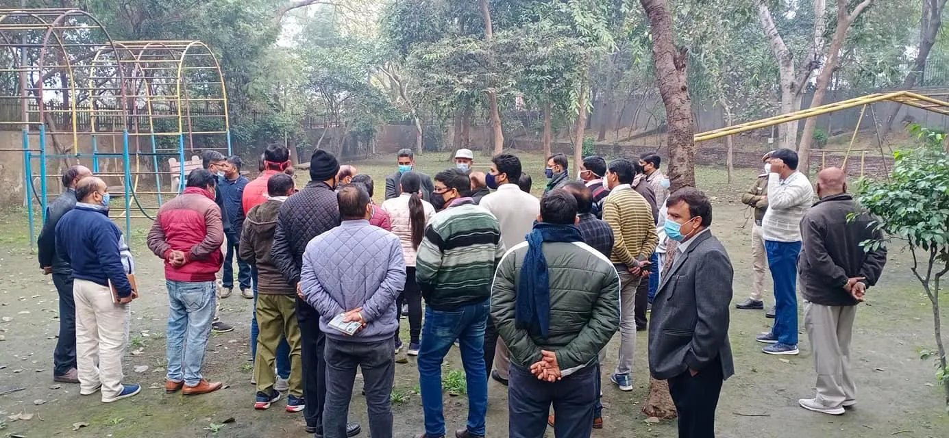 सिद्धार्थ एक्सटेंशन पॉकेट C के विभिन्न पार्कों का निरीक्षण — तस्वीर 13 में से 25