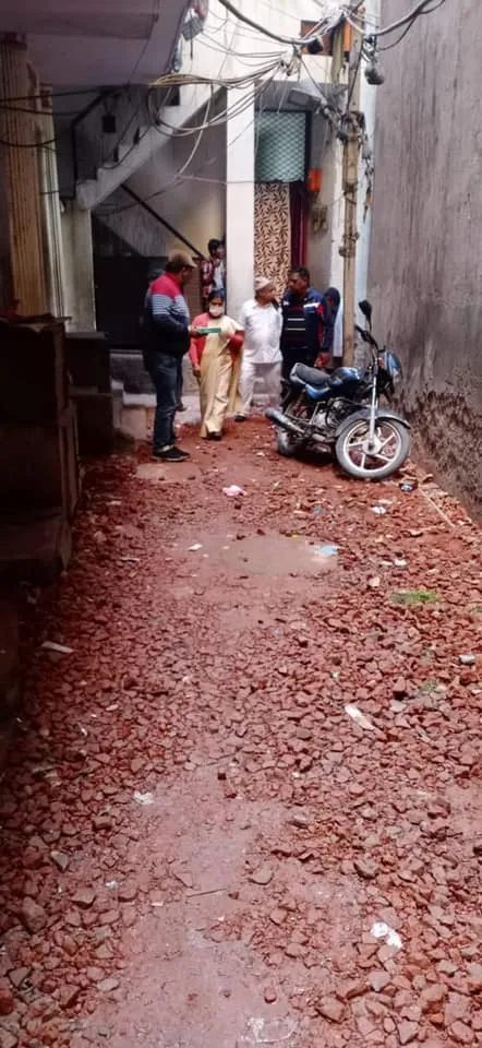 सराय काले खां रेलवे लाइन के पास गली के नवनिर्माण कार्य का उद्घाटन — तस्वीर 13 में से 14